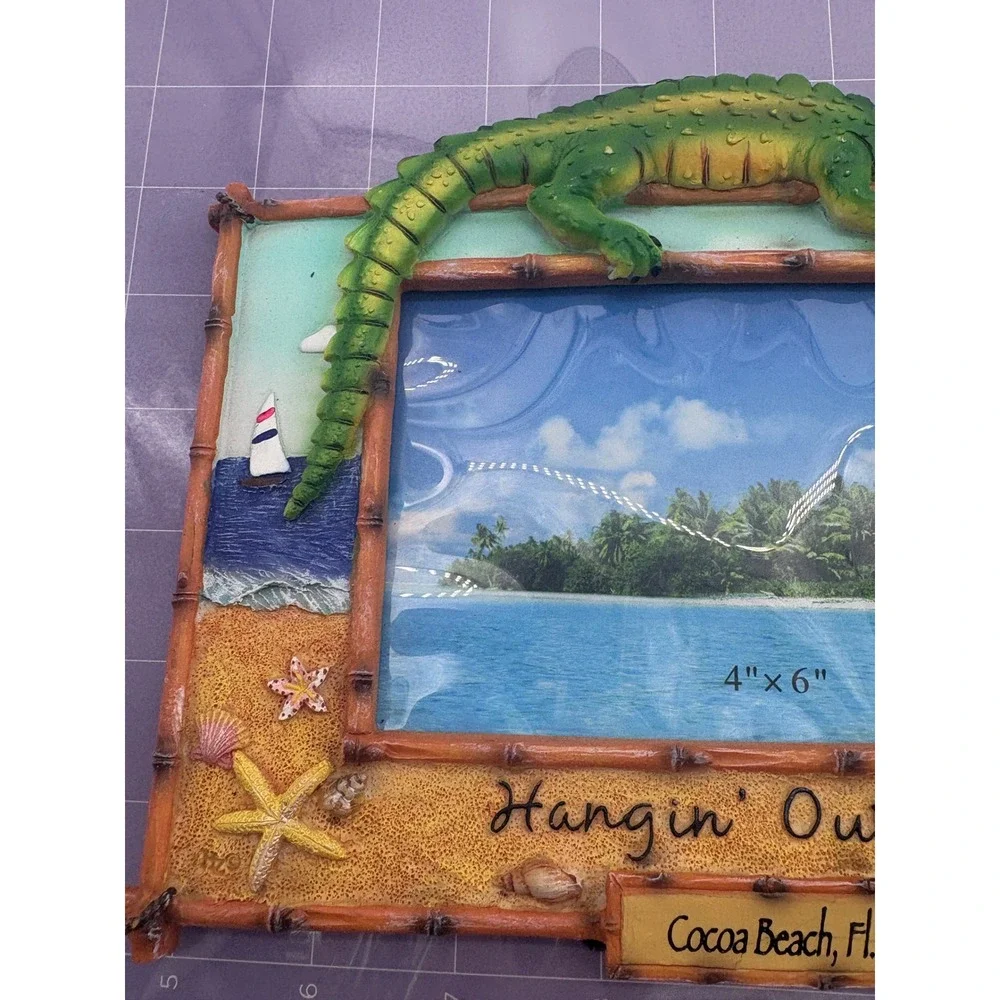 Vintage 2005 Alligator Picture Frame 4x6 Cocoa Beach Florida Souvenir Resin